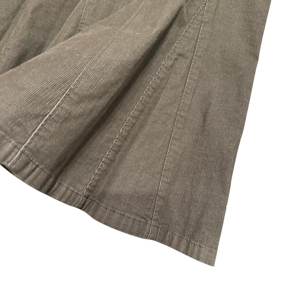 Harold’s Women’s brown corduroy skirt with flare style, Size 10 - Picture 4 of 5